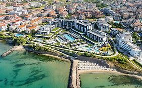 Voya Beach Resort